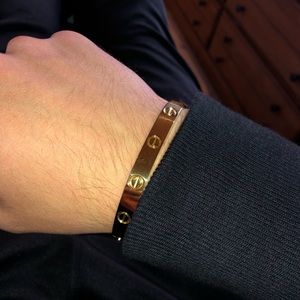 Gold Love Bangle